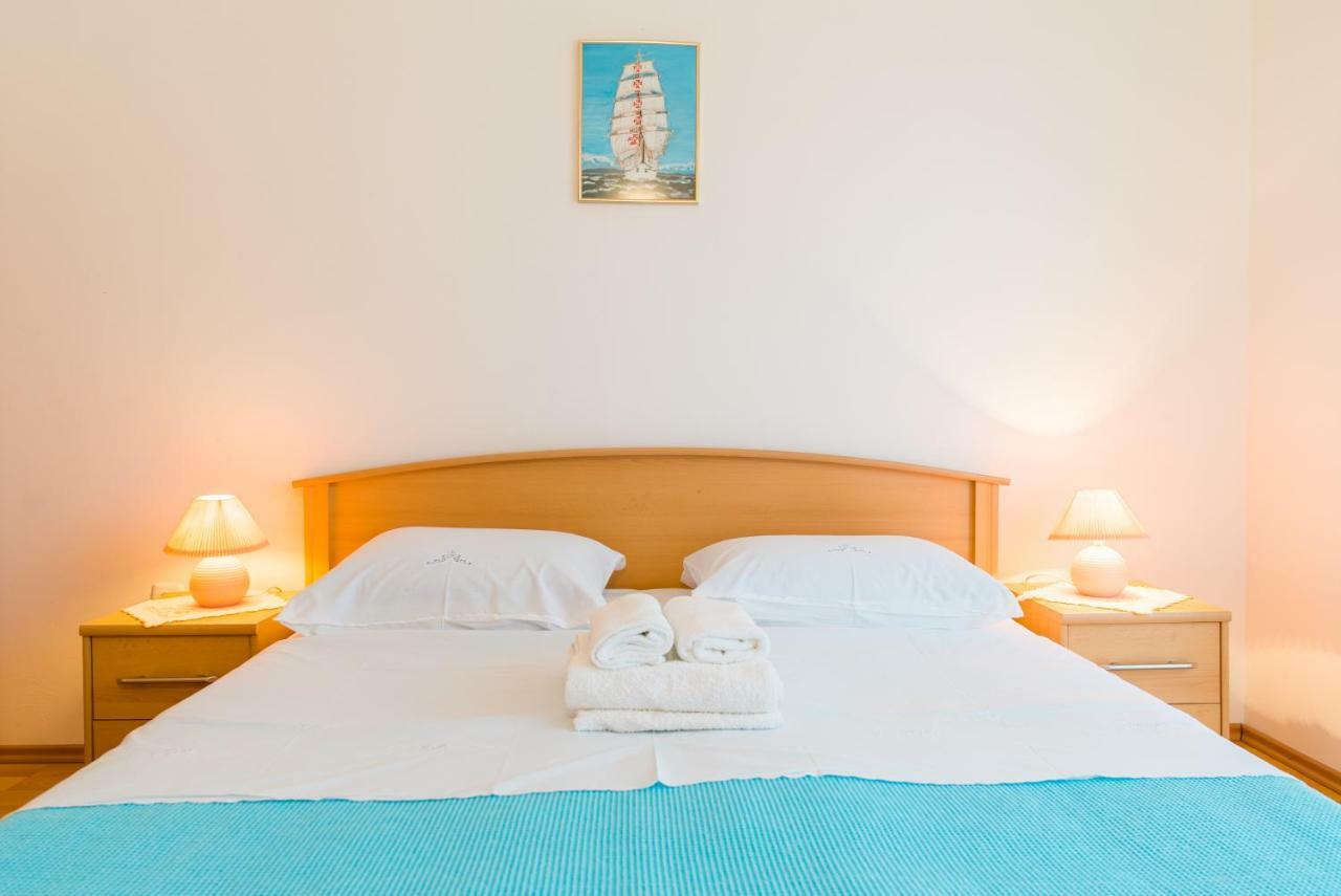 Apartments Villa Lena ซาดาร์ ภายนอก รูปภาพ