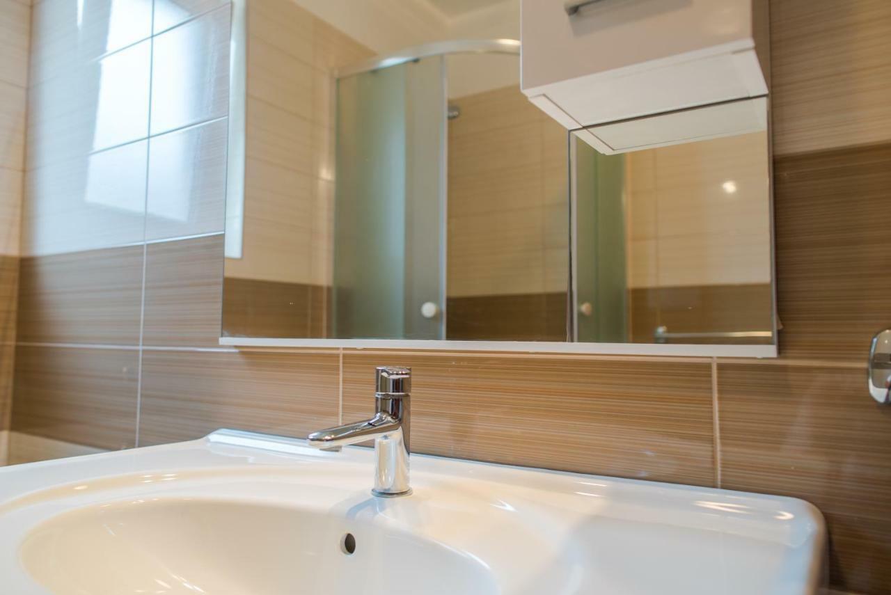 Apartments Villa Lena ซาดาร์ ภายนอก รูปภาพ